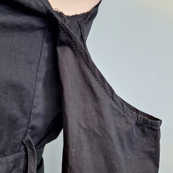🅱️🅾️G🅾️ Shoulder cut off black cotton shirt - Picture 7 of 8